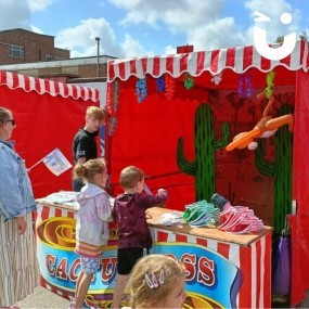 Cactus Ring Toss Stall Hire